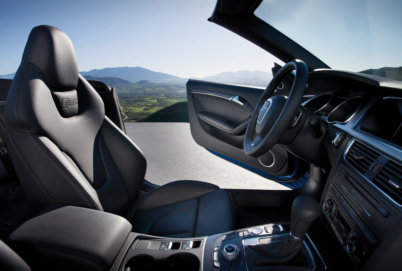 Illustration for article titled 2010 Audi A5 And S5 Convertibles Drop Their Tops